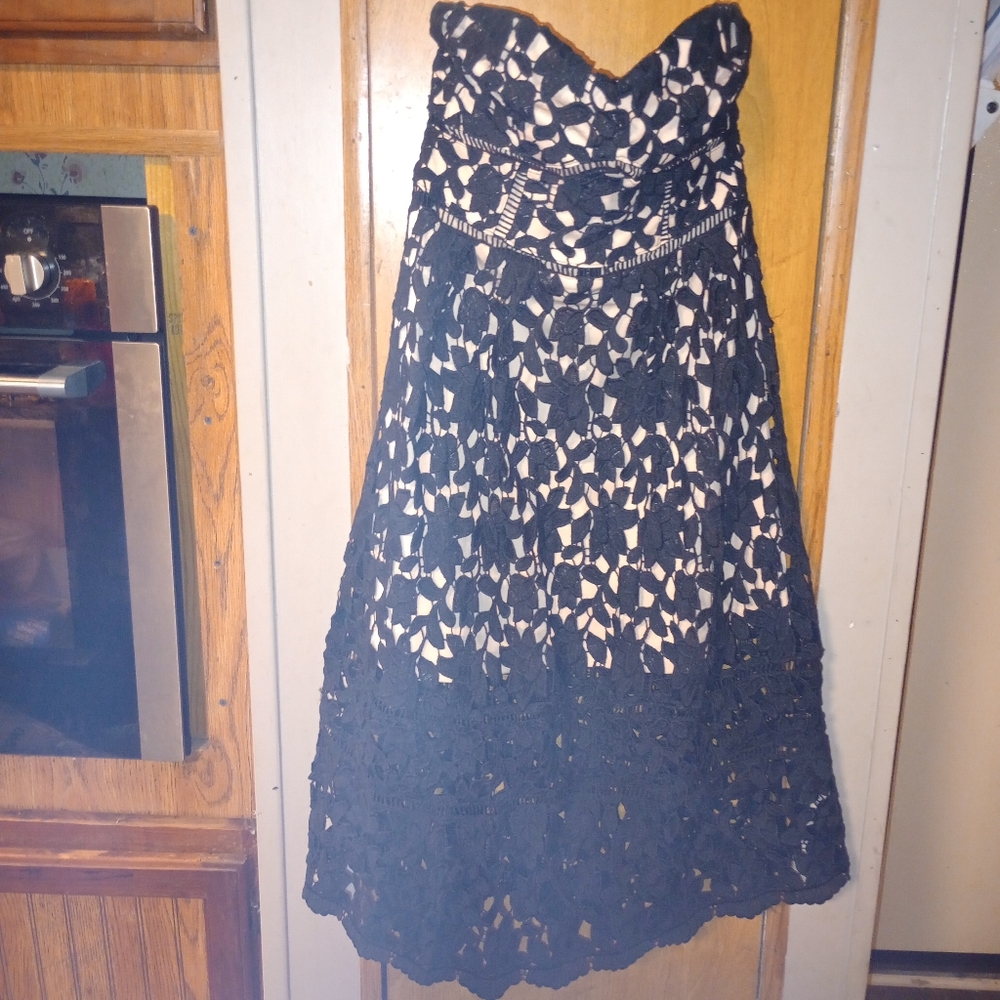 Gianni Bini strapless dress